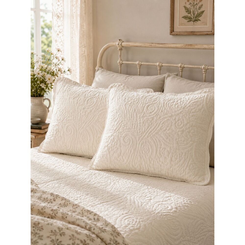 Vanderbilt Luxury King Shams Set of 2 White Matelasse Quilted Cottagecore